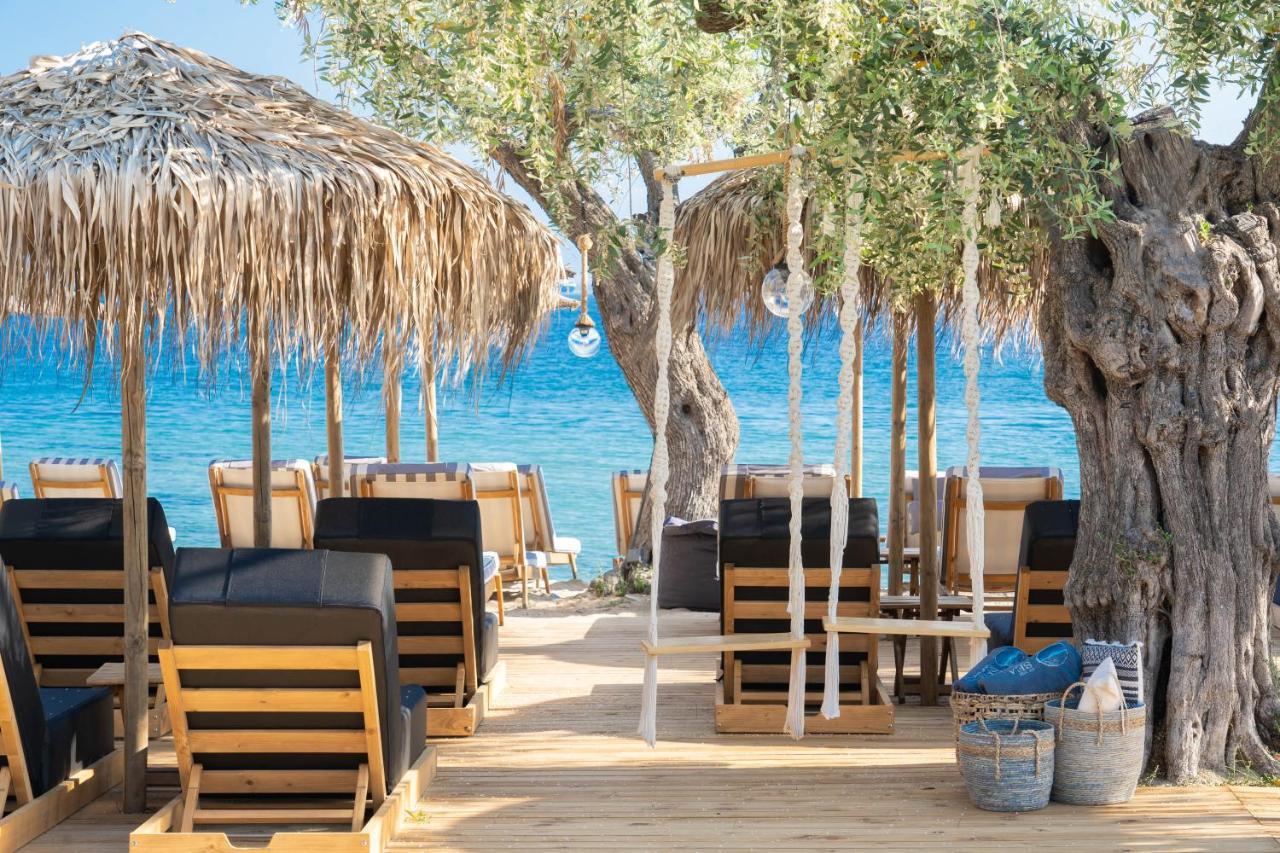 By The Sea Luxury Suites Liménasz Kültér fotó